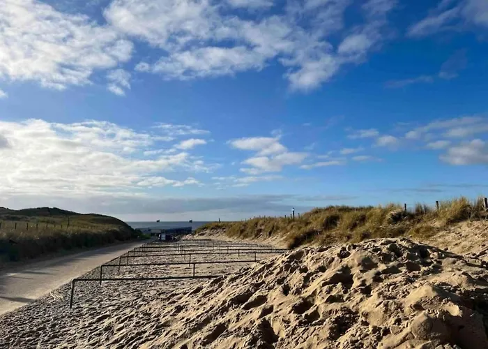 Near Dutch With Water Views * 줄리아나도르프