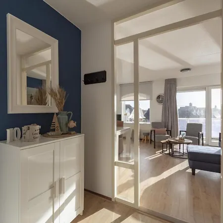 Apartment Fantastic By The