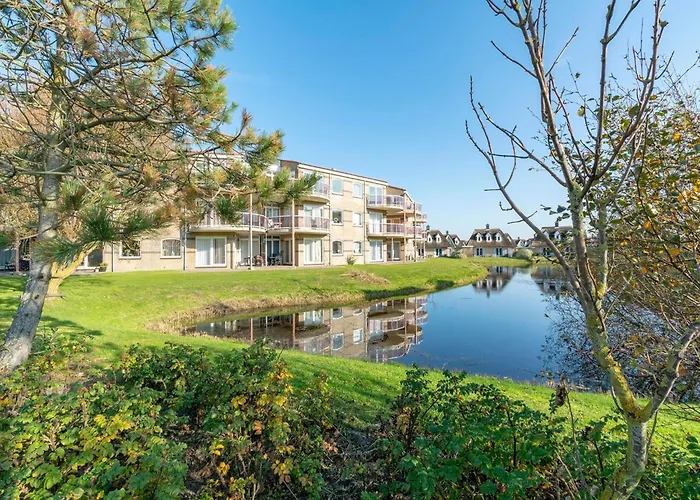 Near Dutch With Water Views Julianadorp